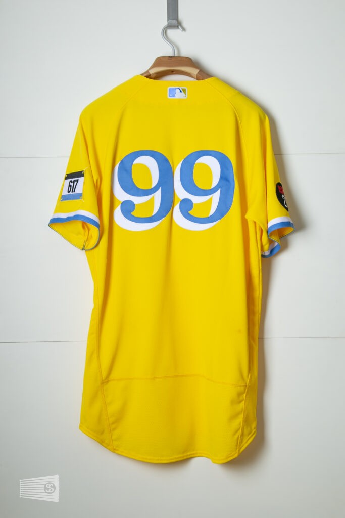 jersey photo on the back view