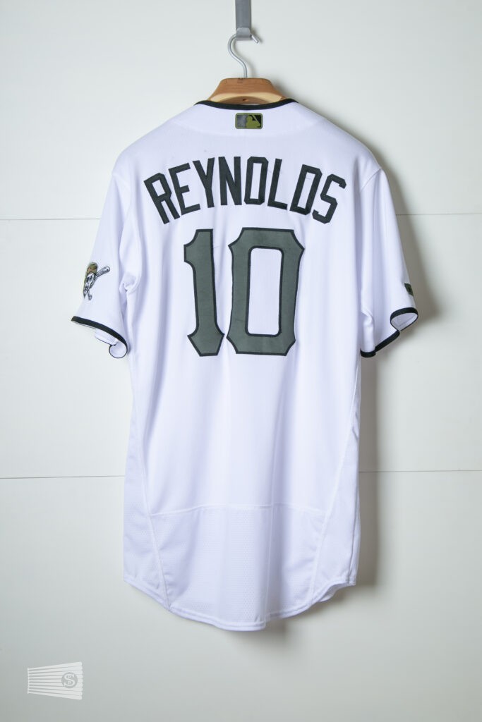  jersey photo on the back view