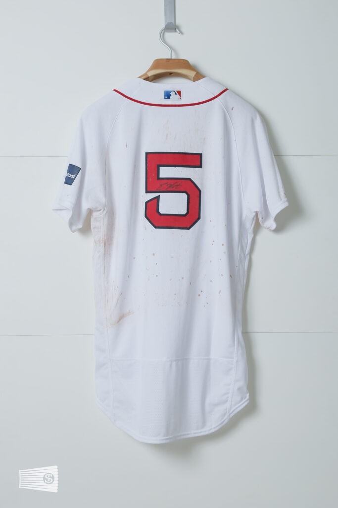  jersey photo on the back view