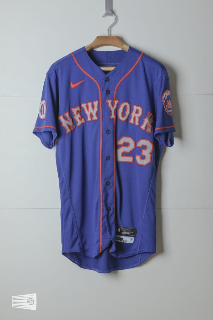  jersey photo on the front view