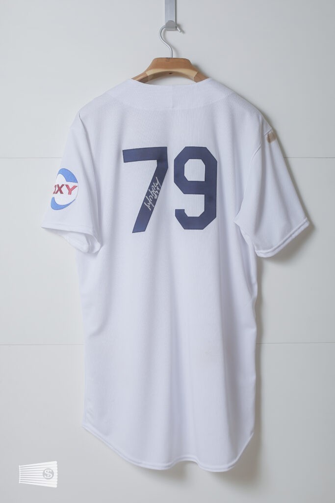  jersey photo on the back view