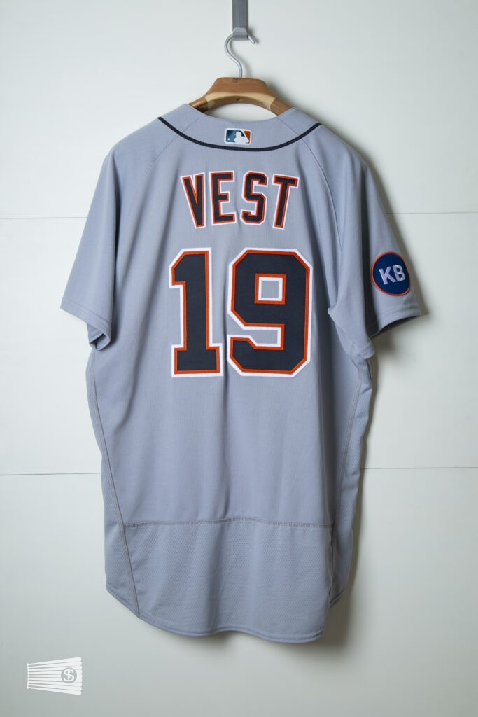  jersey photo on the back view